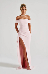 Noite Glamour — Vestido Maxi de Luxo