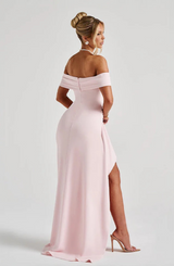 Noite Glamour — Vestido Maxi de Luxo