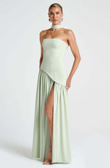 Sofisticação Pura — Vestido Longo