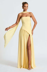 Sofisticação Pura — Vestido Longo