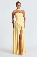 Sofisticação Pura — Vestido Longo
