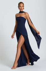 Sofisticação Pura — Vestido Longo