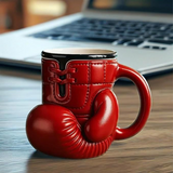 Knockout - Caneca artesanal força e estilo em cada gole.