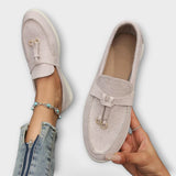 Mocassins Femininos Beiges com Cordão Decorativo