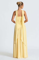 Sofisticação Pura — Vestido Longo