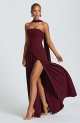 Sofisticação Pura — Vestido Longo
