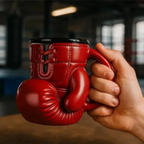 Knockout - Caneca artesanal força e estilo em cada gole.